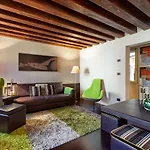 Charming House Iqs 아파트 베니스