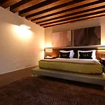 Charming House Iqs 아파트 베니스